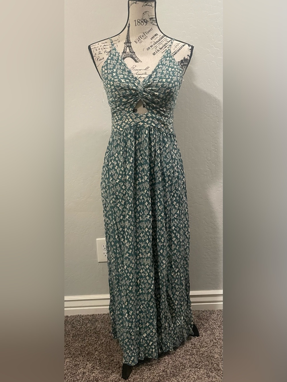 Angie Green Maxi Dress with White Cactus Print and Twist Front